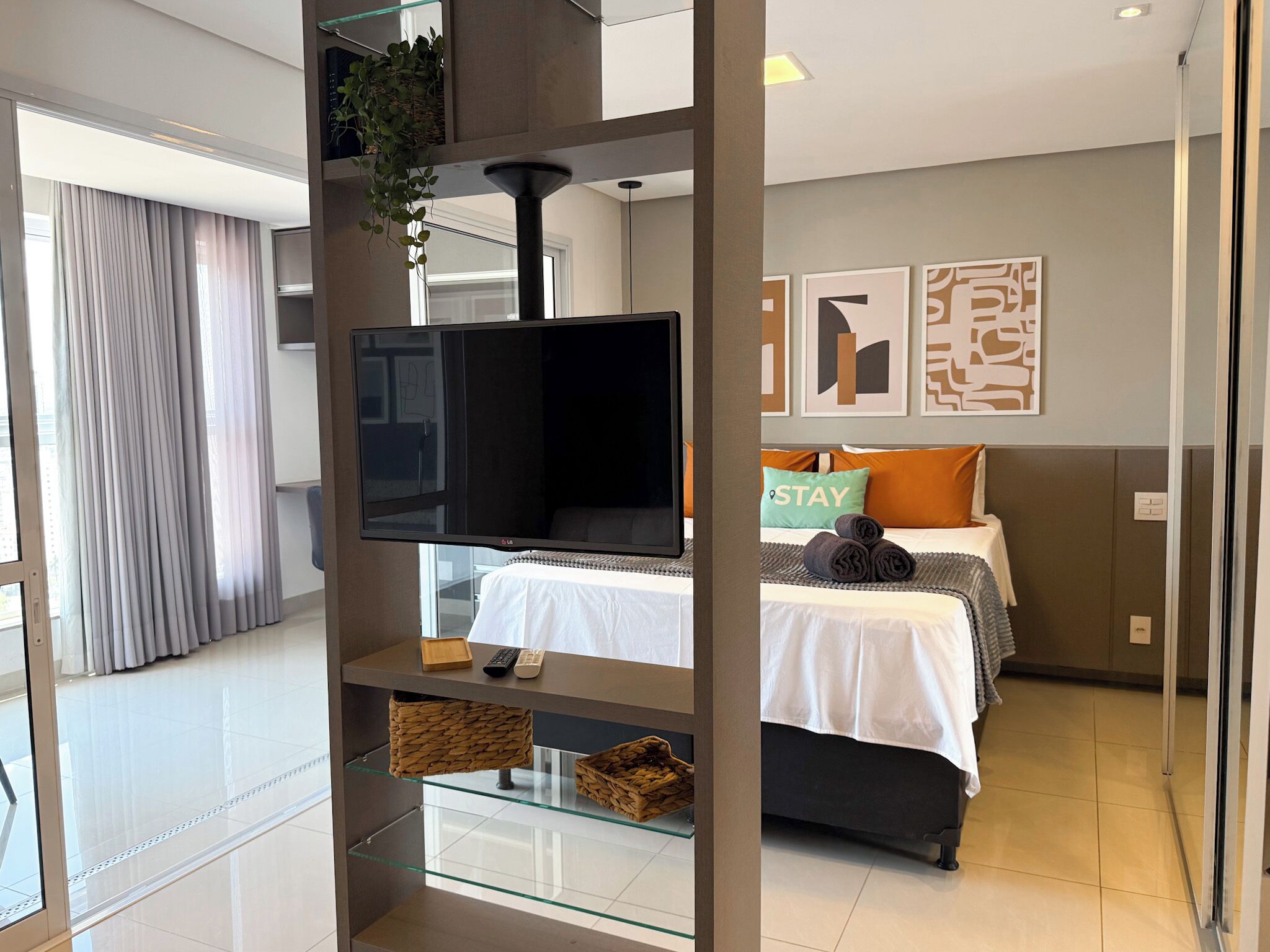 Departamento Deluxe, 1 cama Queen size, balcón, vista a la ciudad | Wifi gratis 