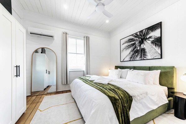 4 camere, ferro/asse da stiro, Wi-Fi, lenzuola