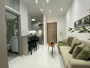 Living area - Beachfront 2Bedroom Flat SeaView (Loutraki)