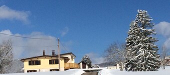 La Cure RDC in quiet house T2 48m2 in the middle of fields 3 km Rousses