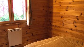 2 camere, ferro/asse da stiro, Wi-Fi gratuito