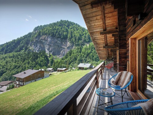 La Ferme de la Caillère-Renovated farmhouse for 10 and sauna - OVO Network