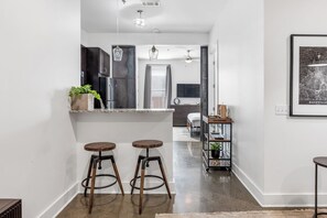 1 soverom, strykejern/-brett, wi-fi og sengetøy