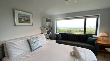 3 Schlafzimmer, Reisekinderbett, WLAN, Bettwäsche