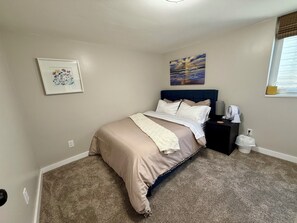 4 chambres, bureau, fer et planche à repasser, accès au Wi-Fi (inclus)