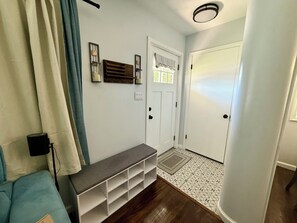 Smart TV, fireplace, books