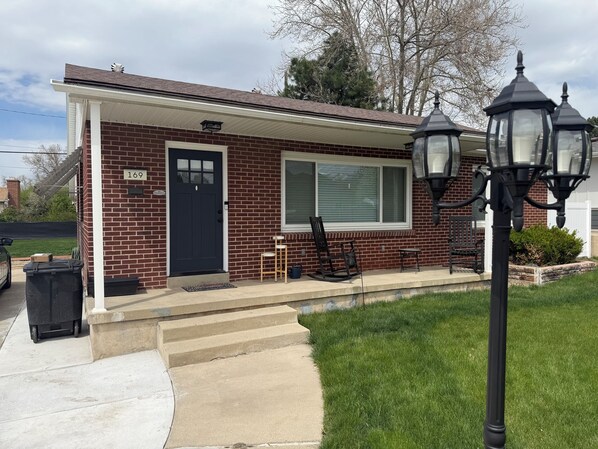 Exterior - Kaysville Kottage: Family-Friendly 4-bedroom House with Fire Pit (Kaysville)