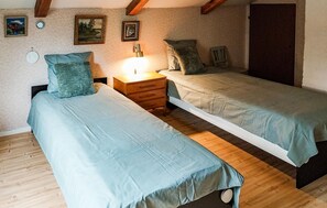 2 bedrooms