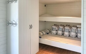2 bedrooms, free WiFi