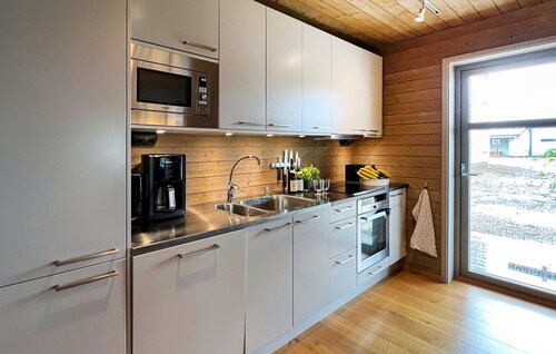 Nice apartment in Sysslebäck with sauna