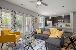 Living area - Studio/Self Check-In/30+Day Stays (Goose Creek)