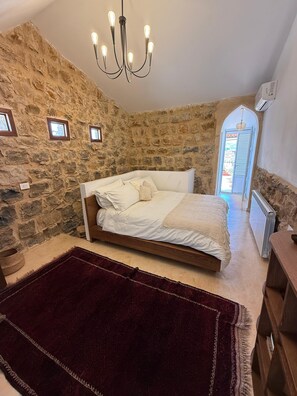 2 間睡房、熨斗/熨衫板、Wi-Fi、床單