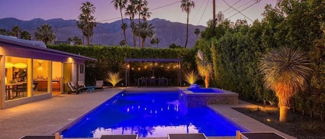Beheizter Pool