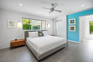 3 makuuhuonetta, työpöytä, silitysrauta/-lauta, ilmainen Wi-Fi