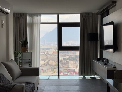 Departamento cerca de Sultanes, Coca y UANL