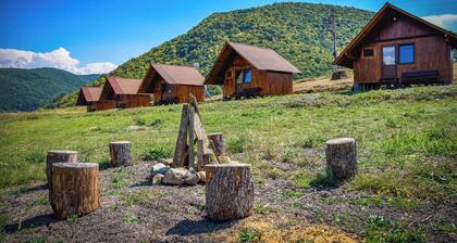 Transylvanian Hideaway with Hot Tub, Bonfire, and Pure Air
