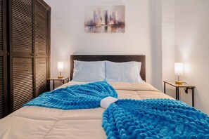 2 bedrooms, desk, iron/ironing board, free WiFi