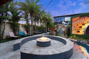 Pool - 20 Bedroom Hollywood Themed Mansion Private Pool+Lazy River (Davenport)