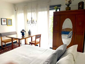 1 chambre, fer et planche à repasser, Wi-Fi gratuit, draps fournis