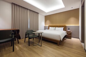 Premier Double Hinoki | Free WiFi