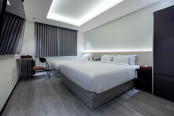 Standard Twin Room | Free WiFi