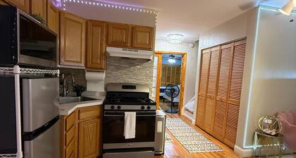 Cozy 1-bedroom lower level apartment with WiFi, AC in charming The Bronx