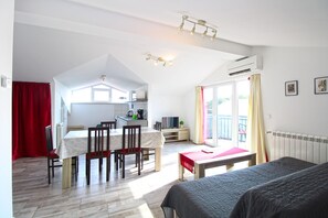 2 bedrooms, Internet