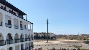 حمام سباحة