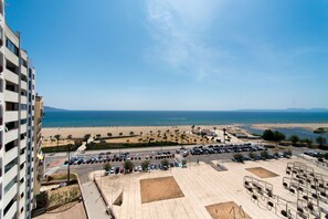 Una playa cerca
