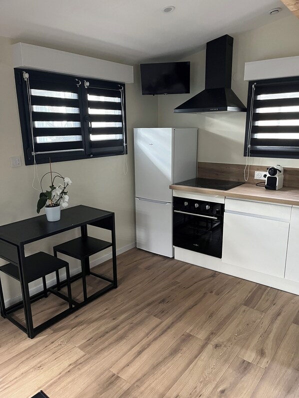 Four, plaque de cuisson