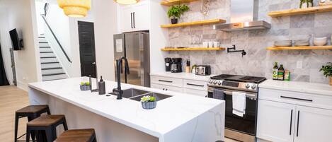 Microwave, oven, stovetop, dishwasher