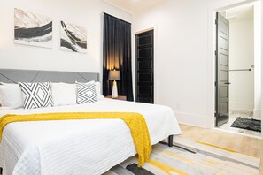 5 Schlafzimmer, Schreibtisch, Bügeleisen/Bügelbrett, kostenloses WLAN