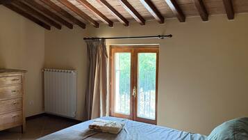 6 camere, Wi-Fi, lenzuola