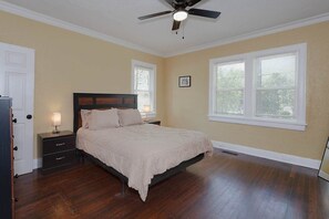 3 bedrooms, WiFi - Trailside Pet-Friendly Retreat Near Fort Benning (Columbus)