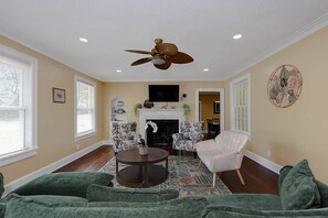 TV, fireplace - Trailside Pet-Friendly Retreat Near Fort Benning (Columbus)