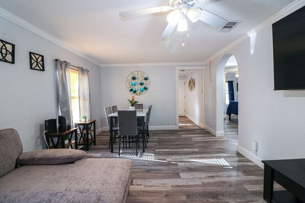 スマートテレビ