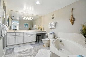 Unclassified image, 5 of 43, button - Beach Club 136 (Saint Simons Island)