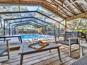 A heated pool - Sea Thyme- Home with Private Pool, Sleeps 6! (Santa Rosa Beach)