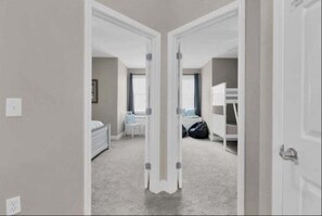 4 bedrooms, iron/ironing board, free WiFi, bed sheets