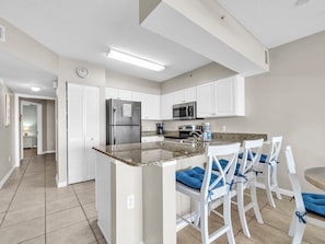 Fridge, microwave, oven, stovetop - Emerald Towers West 1005- Beach Front with Gulf View Balcony! (Fort Walton Beach)