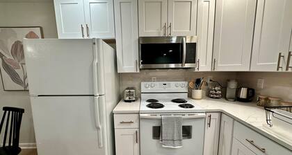 2 king beds -2nd fl walk 2 beach apt3