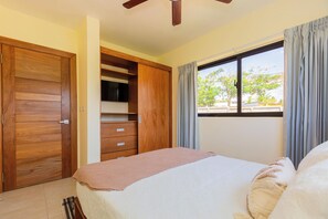 2 bedrooms, in-room safe, iron/ironing board, free WiFi