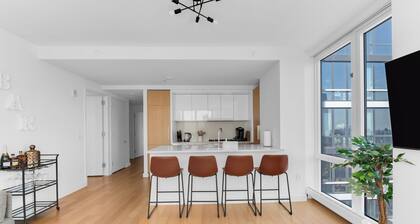 Luxury NYC Skyline 2 BD/2 BA - Amazing VIEWS