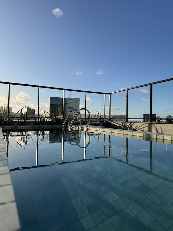 Luxury Studio | Pool | Outdoor pool, open 8:00 AM to 10:00 PM, sun loungers