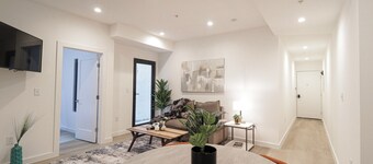 Unit 3 One BR With Queen  Sofa and  Bed 