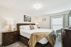 2 多间卧室、熨斗/熨衣板、WiFi、床单