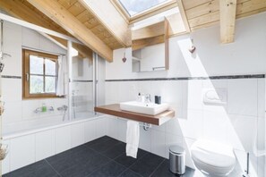 Hårføner og håndklær
