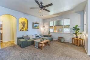 Smart TV, video games