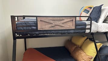 Iron/ironing board, free WiFi, bed sheets, wheelchair access