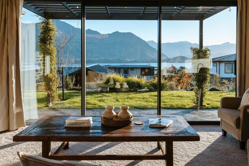 Te Moana - Lake Views - Sleeps 7